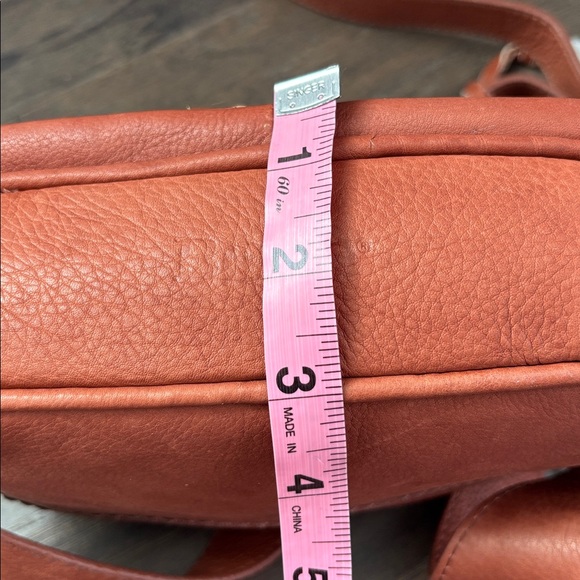 BORN Millport Woven Genuine Leather Crossbody/Belt Bag,2 zip top,inside zip - Picture 14 of 14